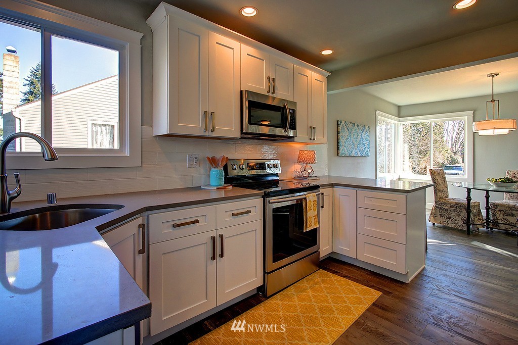 5806 Lowell Road Everett, WA 98203 - Photo 7 of 19