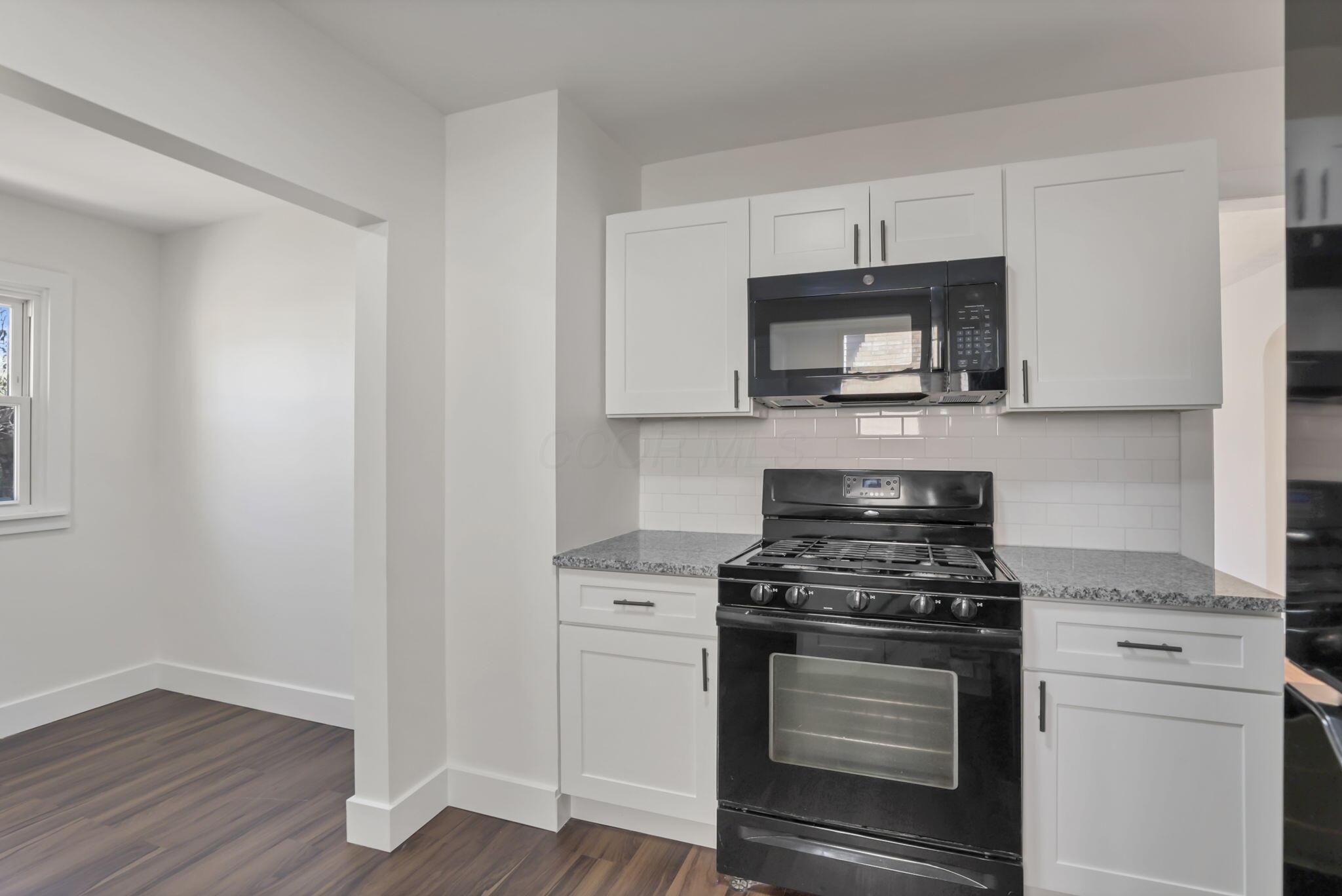 328 Demorest Road Columbus, OH 43204 - Photo 24 of 81 Kitchen