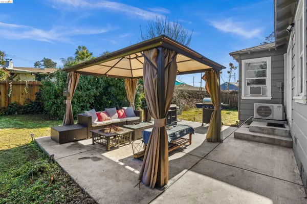 a view of outdoor space yard deck and patio