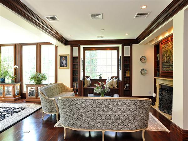 45 Parley Avenue Boston, MA 02130 - Photo 4 of 28 a living room with furniture and a window