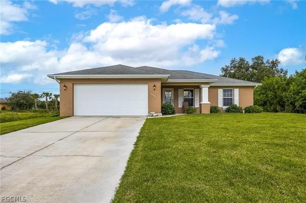 $2,600 | 4503 5th Street West, Lehigh Acres, FL 33971