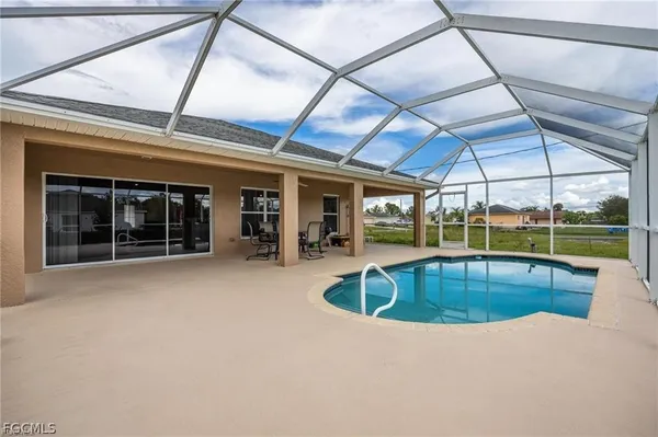 $2,600 | 4503 5th Street West, Lehigh Acres, FL 33971