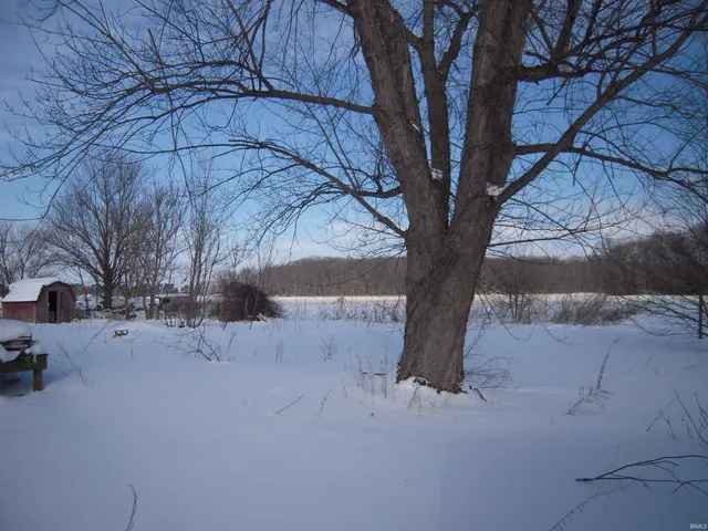 $209,900 | 28051 Highway 20, New Carlisle, IN 46552