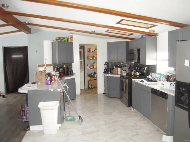 $209,900 | 28051 Highway 20, New Carlisle, IN 46552