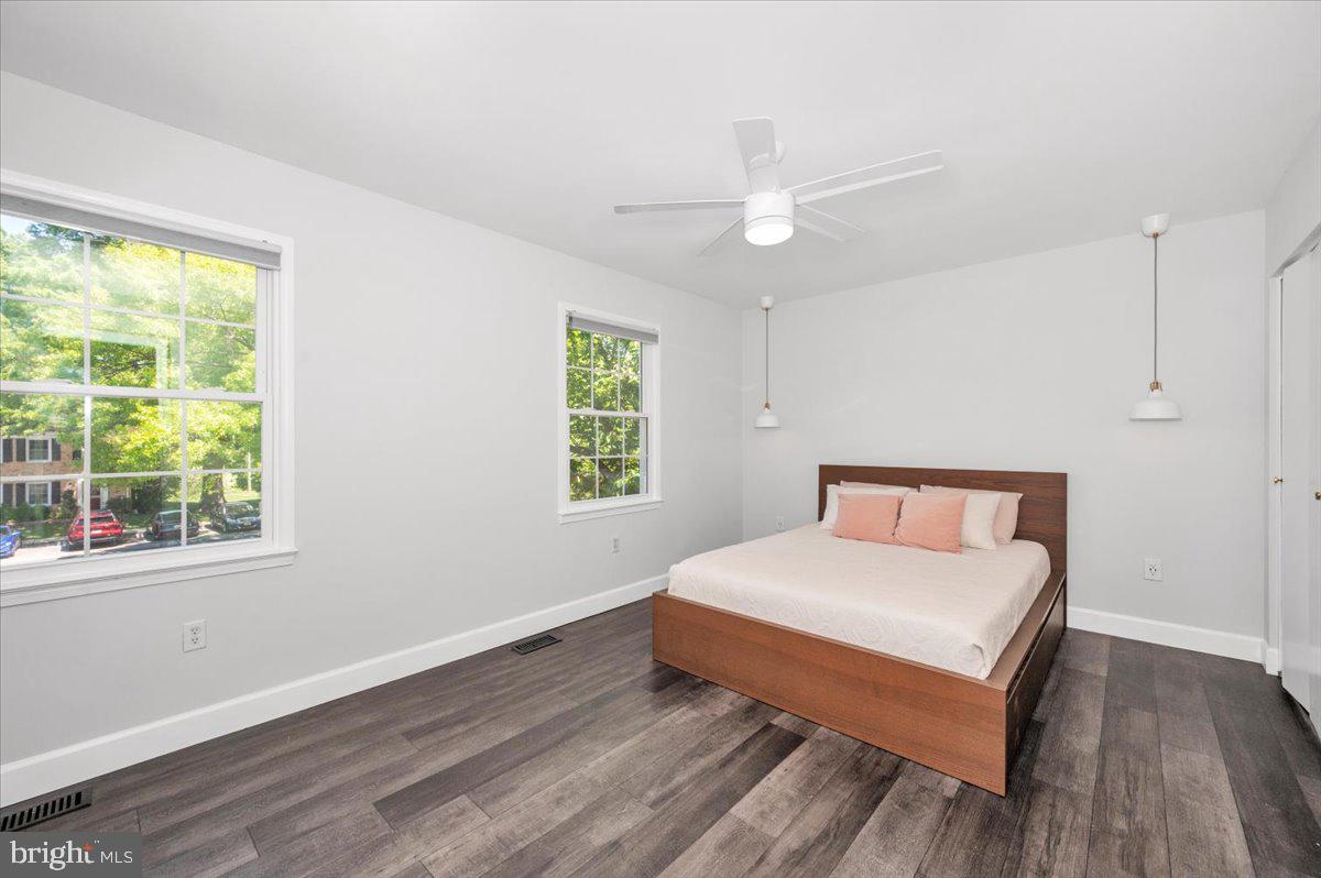 36 Castle Court Gaithersburg, MD 20878 - Photo 17 of 37 Bright and airy modern bedroom retreat.