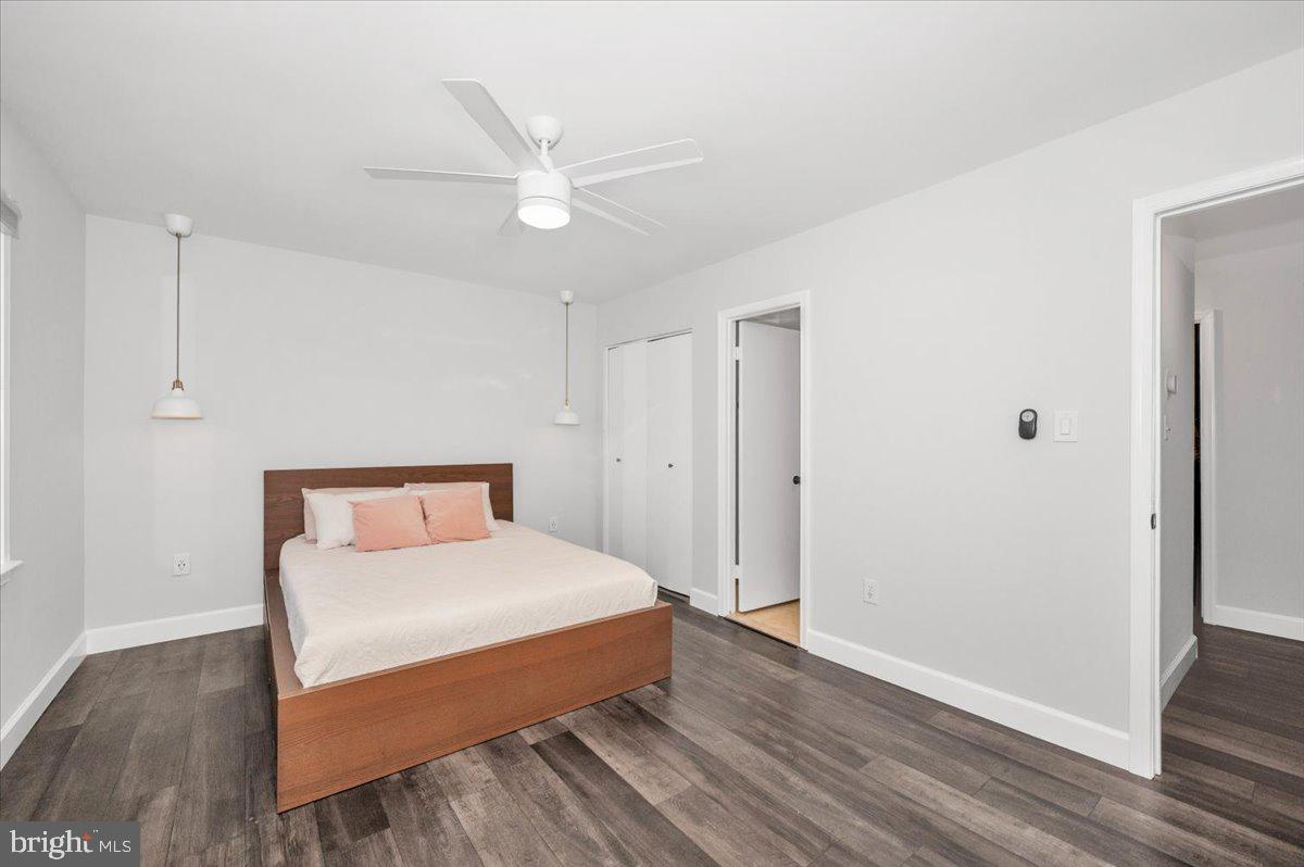 36 Castle Court Gaithersburg, MD 20878 - Photo 18 of 37 Bright and airy modern bedroom retreat.