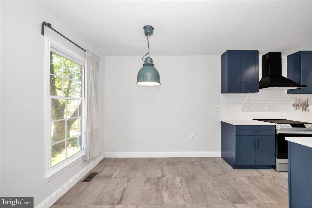 36 Castle Court Gaithersburg, MD 20878 - Photo 10 of 37 Bright and airy kitchen space.