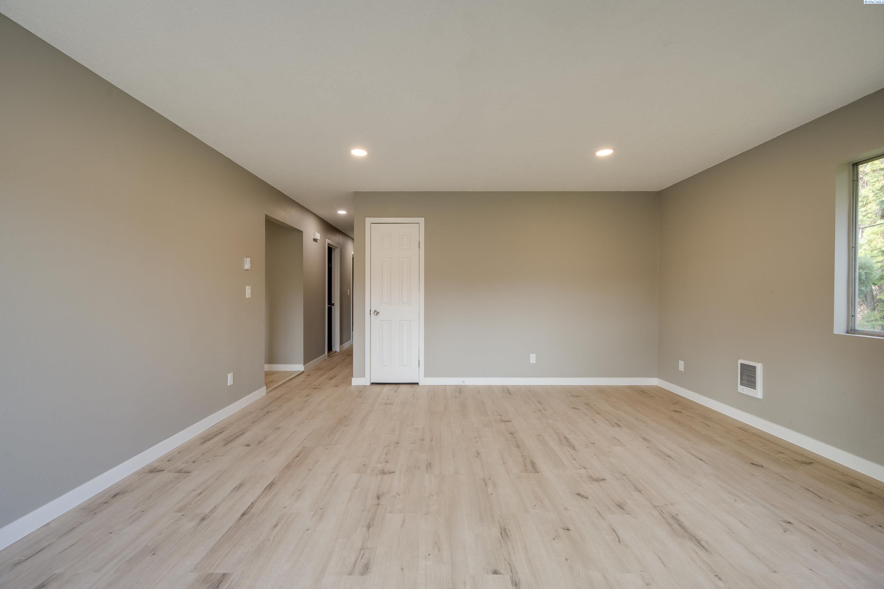 805 Southwest State Street Pullman, WA 99163 - Photo 10 of 37 Gallery Image 10