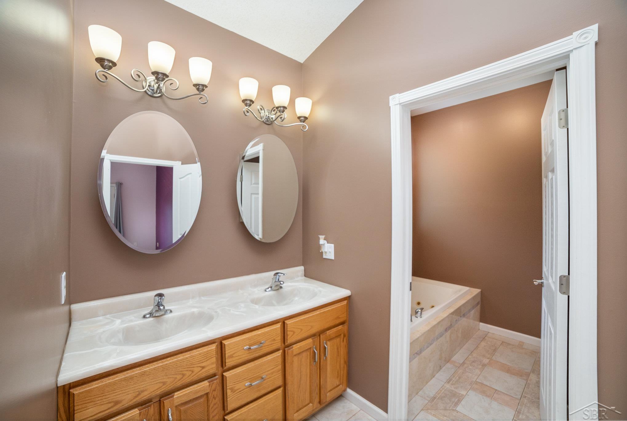 17655 Swan Creek Road Hemlock, MI 48626 - Photo 17 of 33 50123646-16.JPG