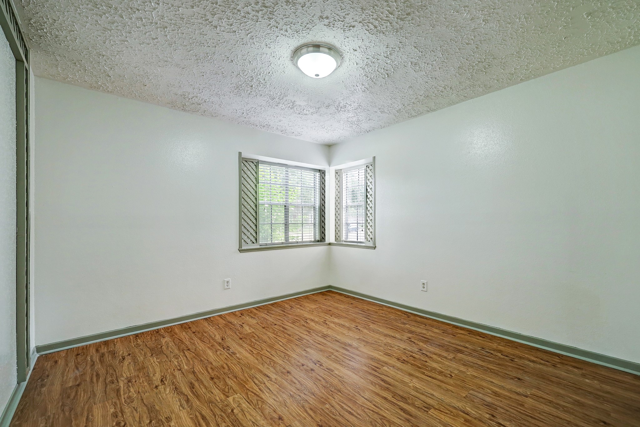 1906 Iron Ridge Sugar Land, TX 77478 - Photo 11 of 12