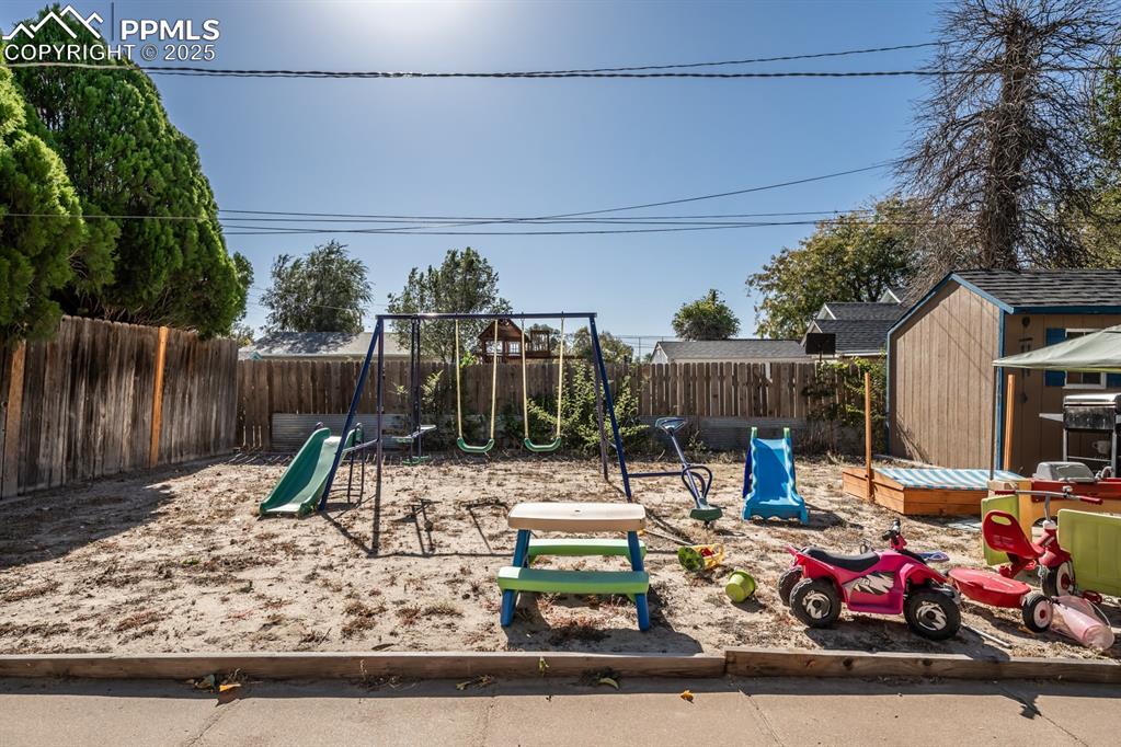 522 Madison Street Pueblo, CO 81004 - Photo 27 of 33 a view of outdoor space with seating