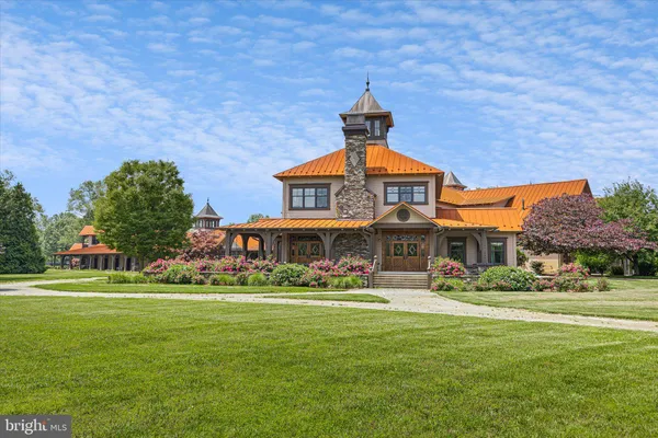 a view of an entryway with hardwood
