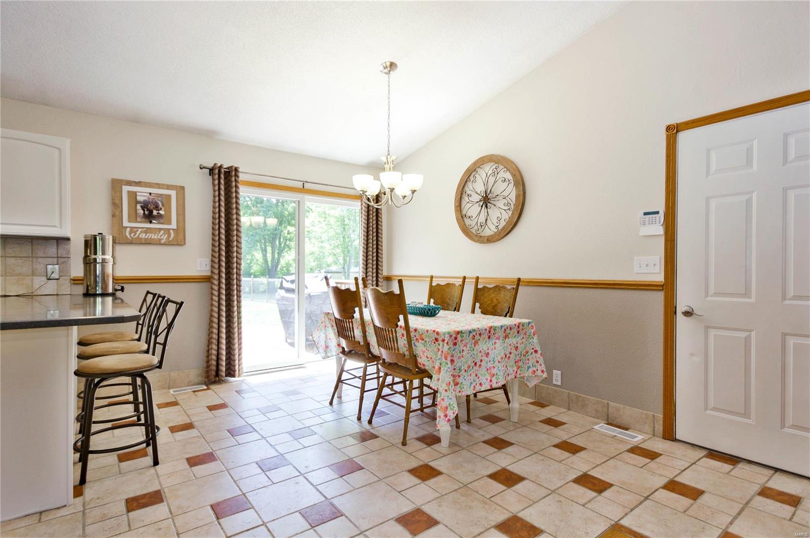 332 Rutledge Street Worden, IL 62097 - Photo 8 of 33 Gallery Image 8