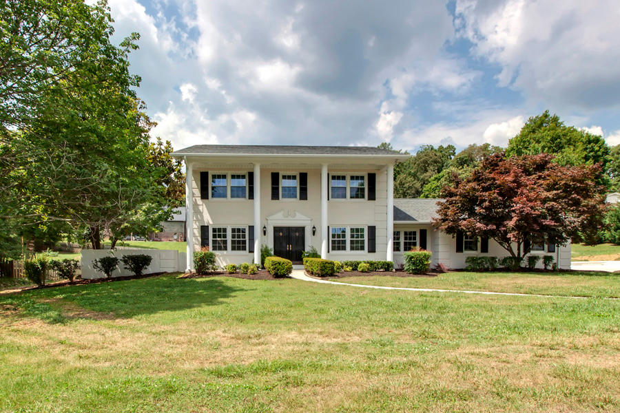 4604 Simona Road Knoxville, TN 37918 - Photo 1 of 39 01_SimonaRoad_4604_Front