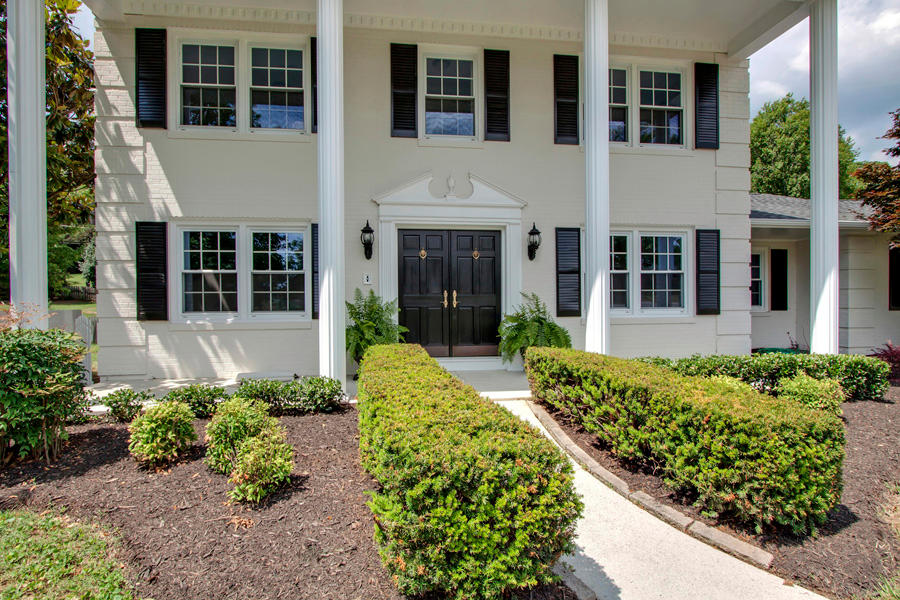 4604 Simona Road Knoxville, TN 37918 - Photo 2 of 39 02_SimonaRoad_4604_FrontPorch