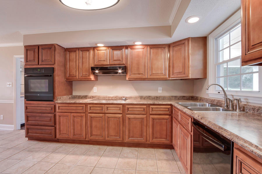 4604 Simona Road Knoxville, TN 37918 - Photo 11 of 39 11_SimonaRoad_4604_Kitchen03