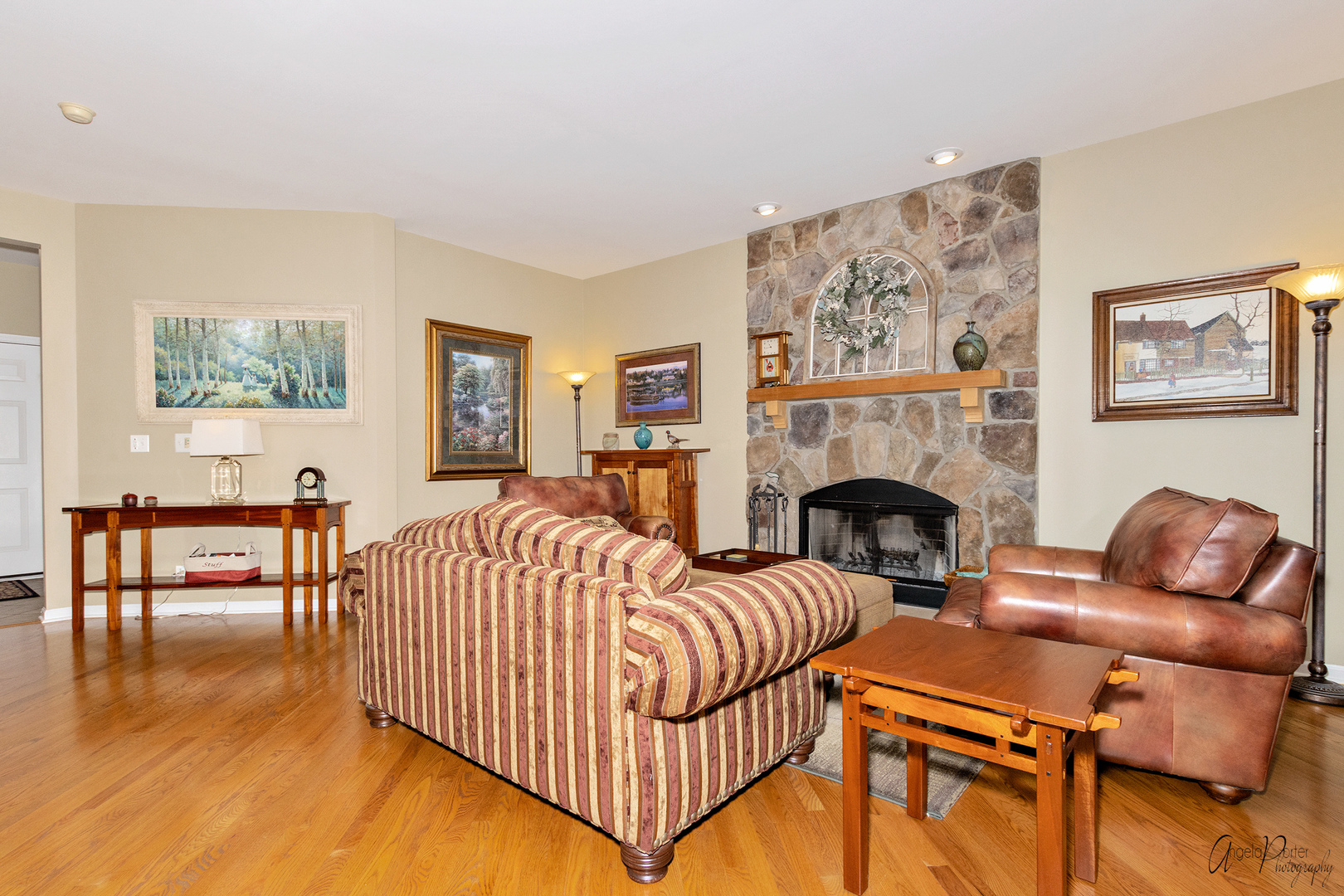 398 Sterling Circle Cary, IL 60013 - Photo 25 of 68 a living room with furniture fireplace and dining table