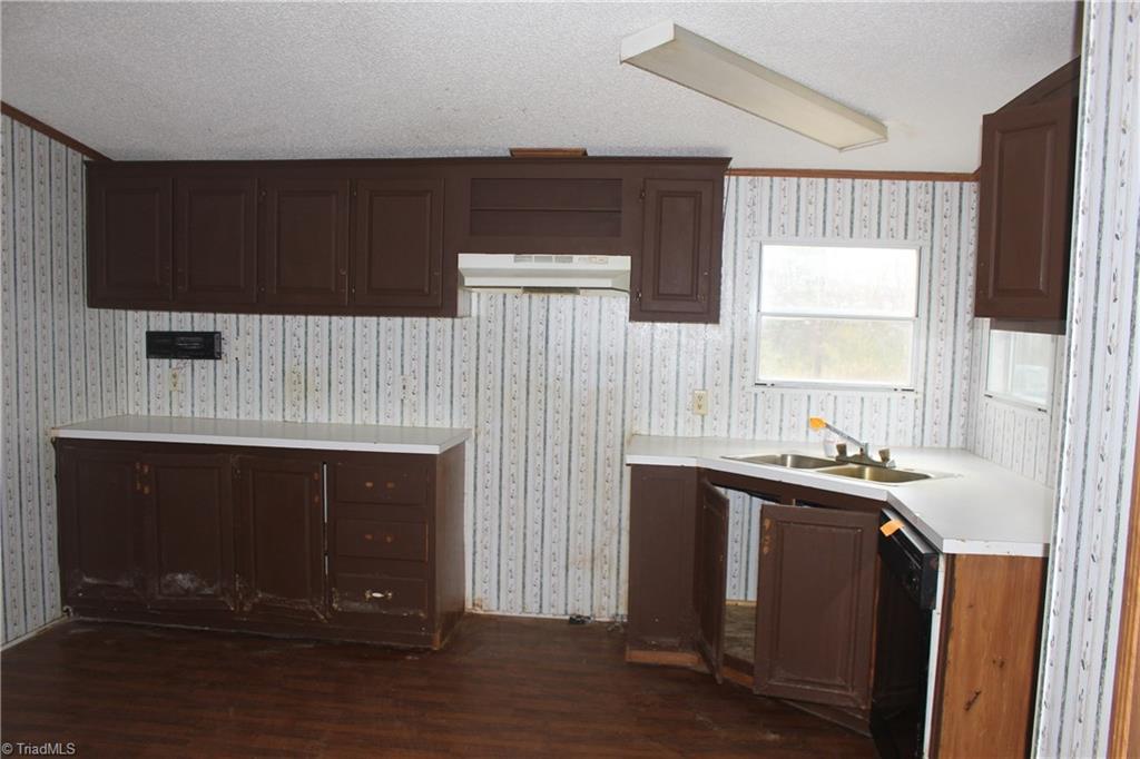 1030 Paradise Ridge Road Westfield, NC 27053 - Photo 5 of 13 Gallery Image 5