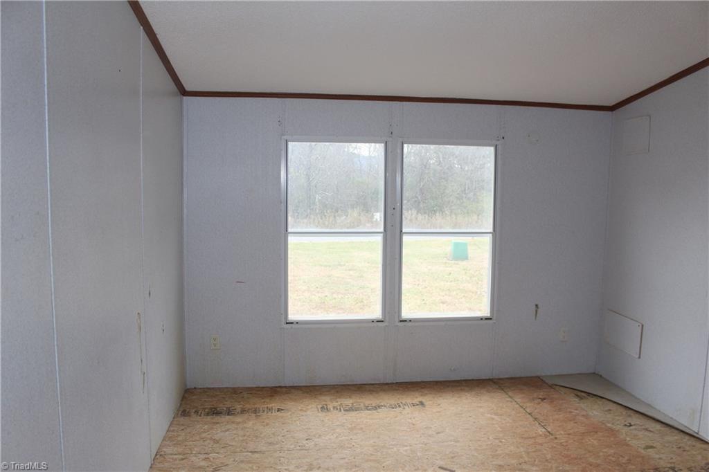 1030 Paradise Ridge Road Westfield, NC 27053 - Photo 8 of 13 Gallery Image 8