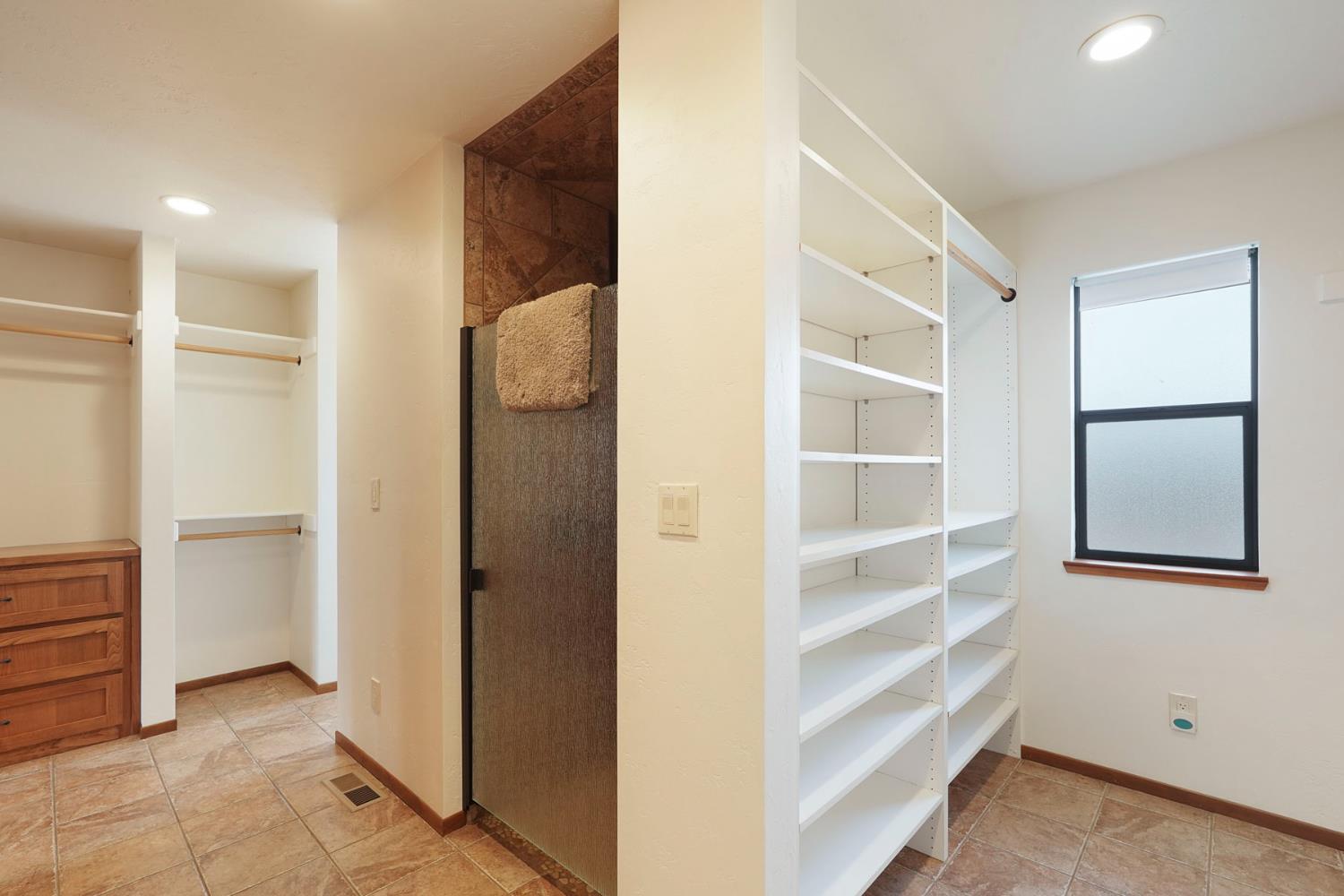 22022 South 99 Frontage Road Ripon, CA 95366 - Photo 22 of 46 a view of an empty walk in closet