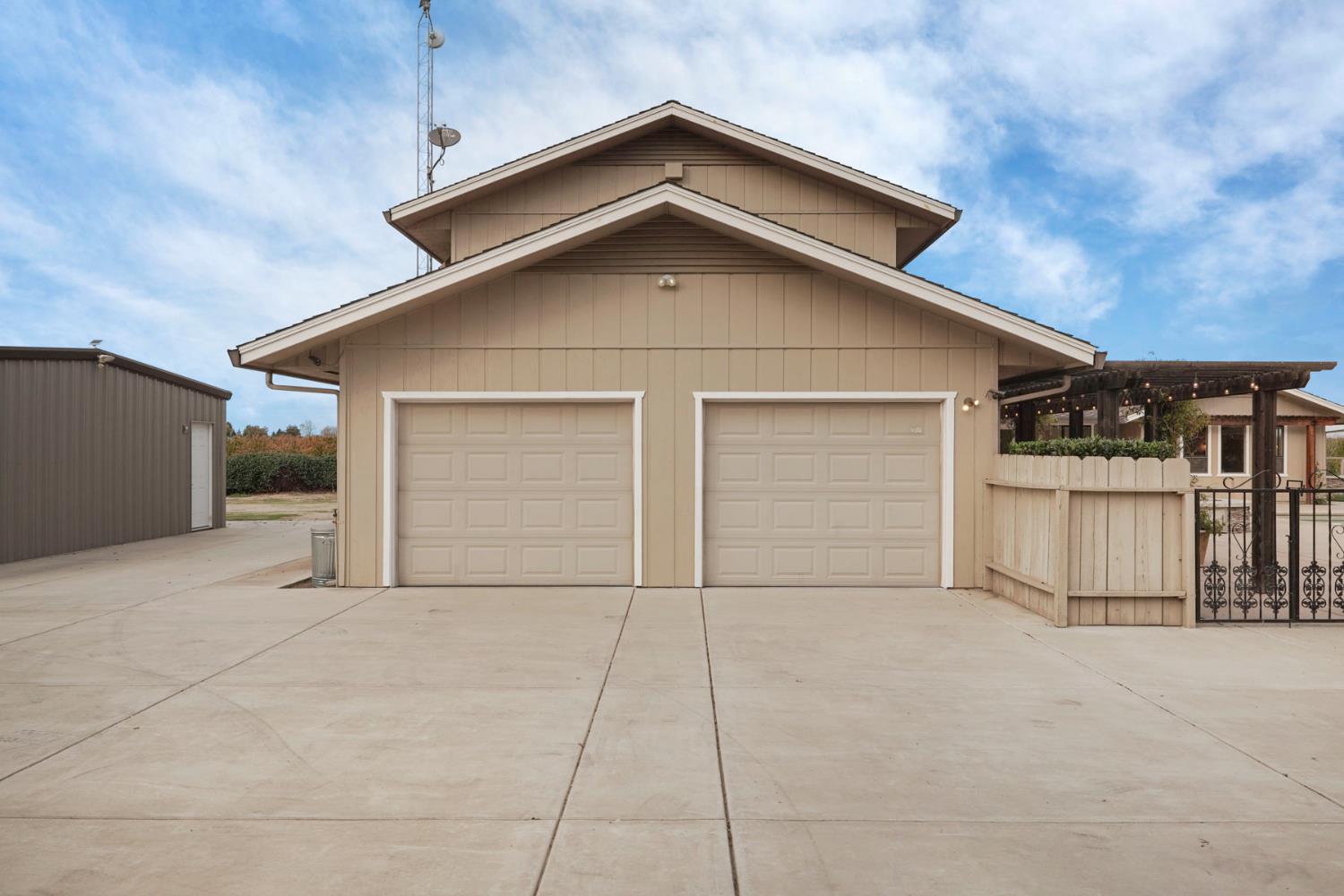 22022 South 99 Frontage Road Ripon, CA 95366 - Photo 42 of 46 a view of a house with garage