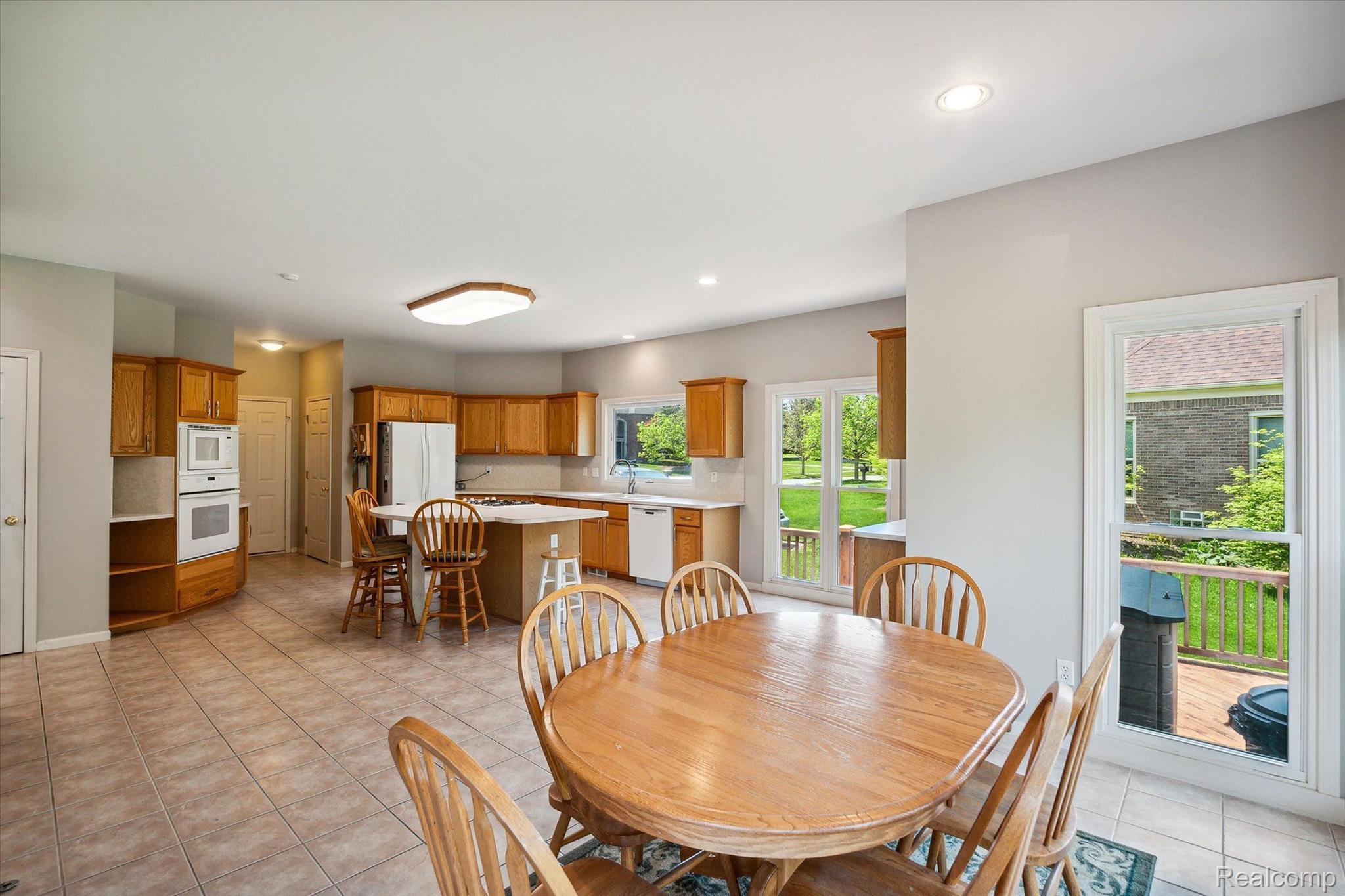 6469 Kennesaw Road Canton, MI 48187 - Photo 16 of 70 Gallery Image 16