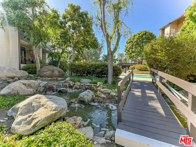 a view of deck and patio