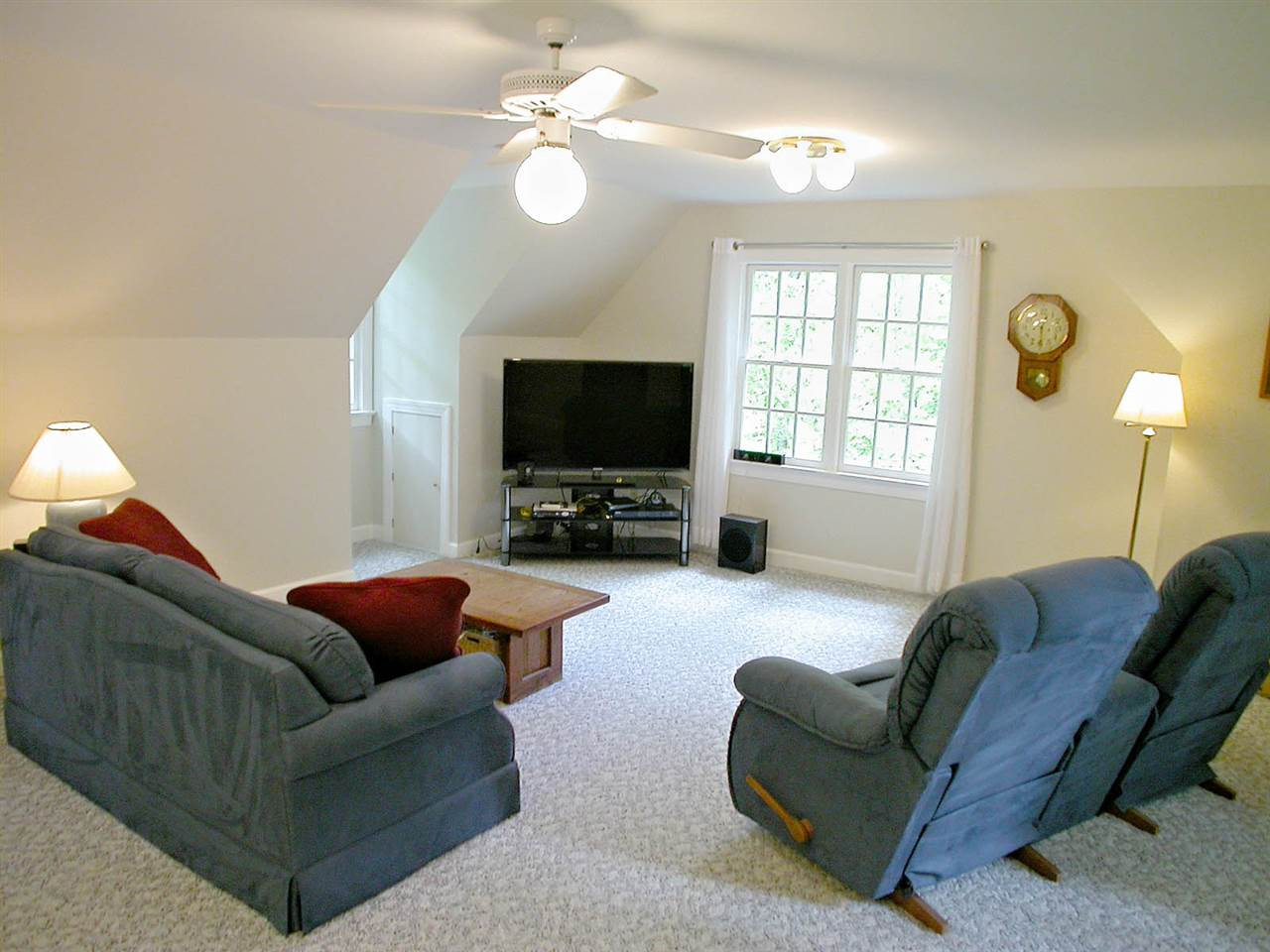 11812 Mountbatten Way Raleigh, NC 27613 - Photo 18 of 25 Bonus Room with multiple areas for media, office & recreation. Bonus Room