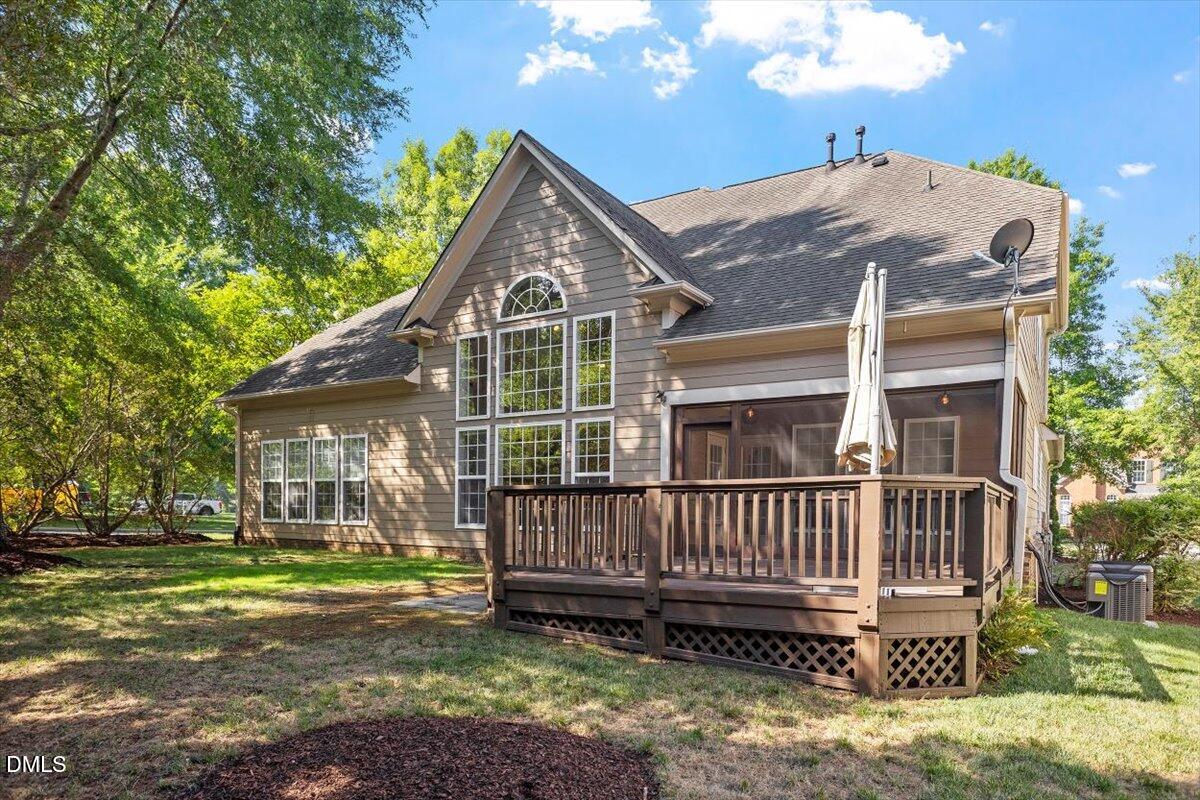 902 Ravendale Place Cary, NC 27513 - Photo 46 of 57 Back of home