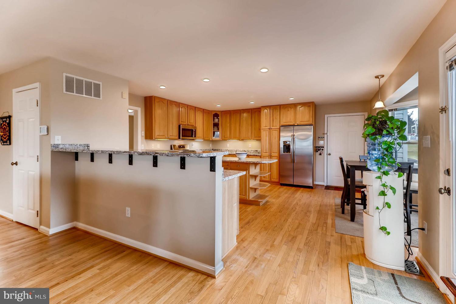 16212 Frederick Road Woodbine, MD 21797 - Photo 12 of 30 Kitchen