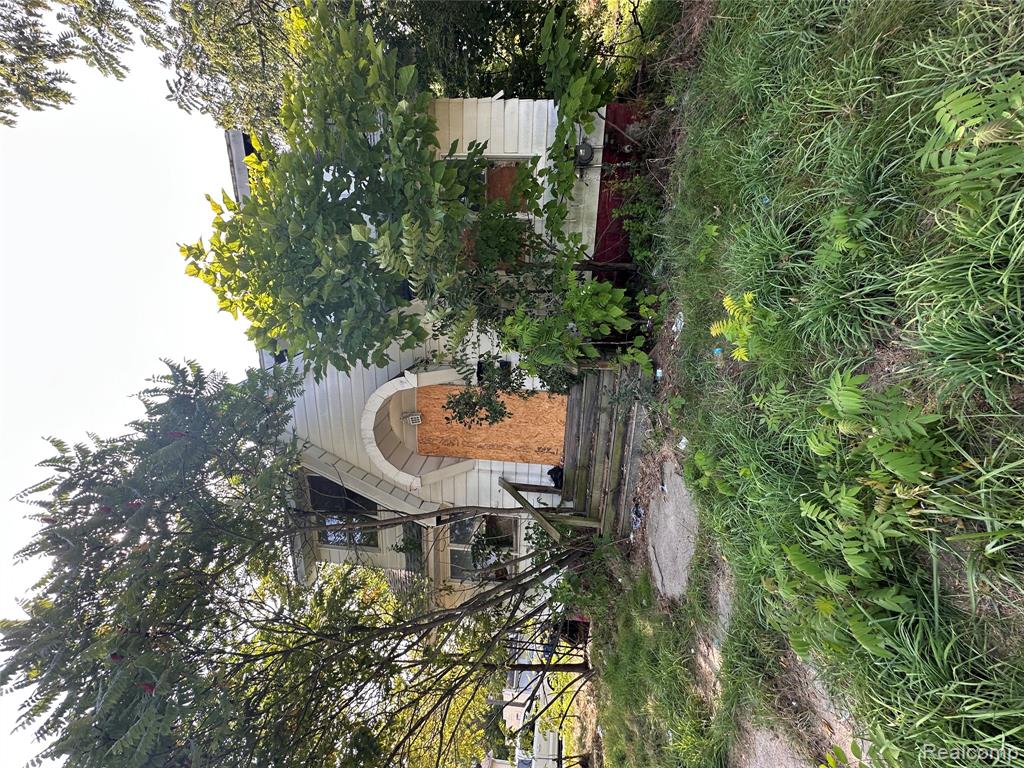 1708 Fenton Road Flint, MI 48507 - Photo 2 of 3