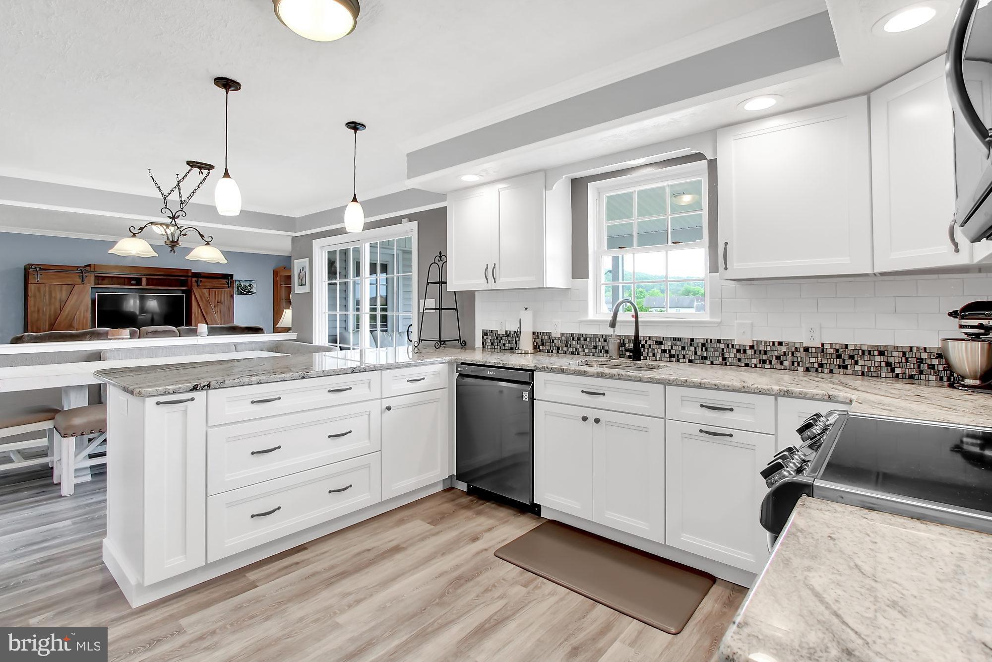 22 Roxberry Drive Reading, PA 19608 - Photo 22 of 36 Custom cabinets and new appliances!