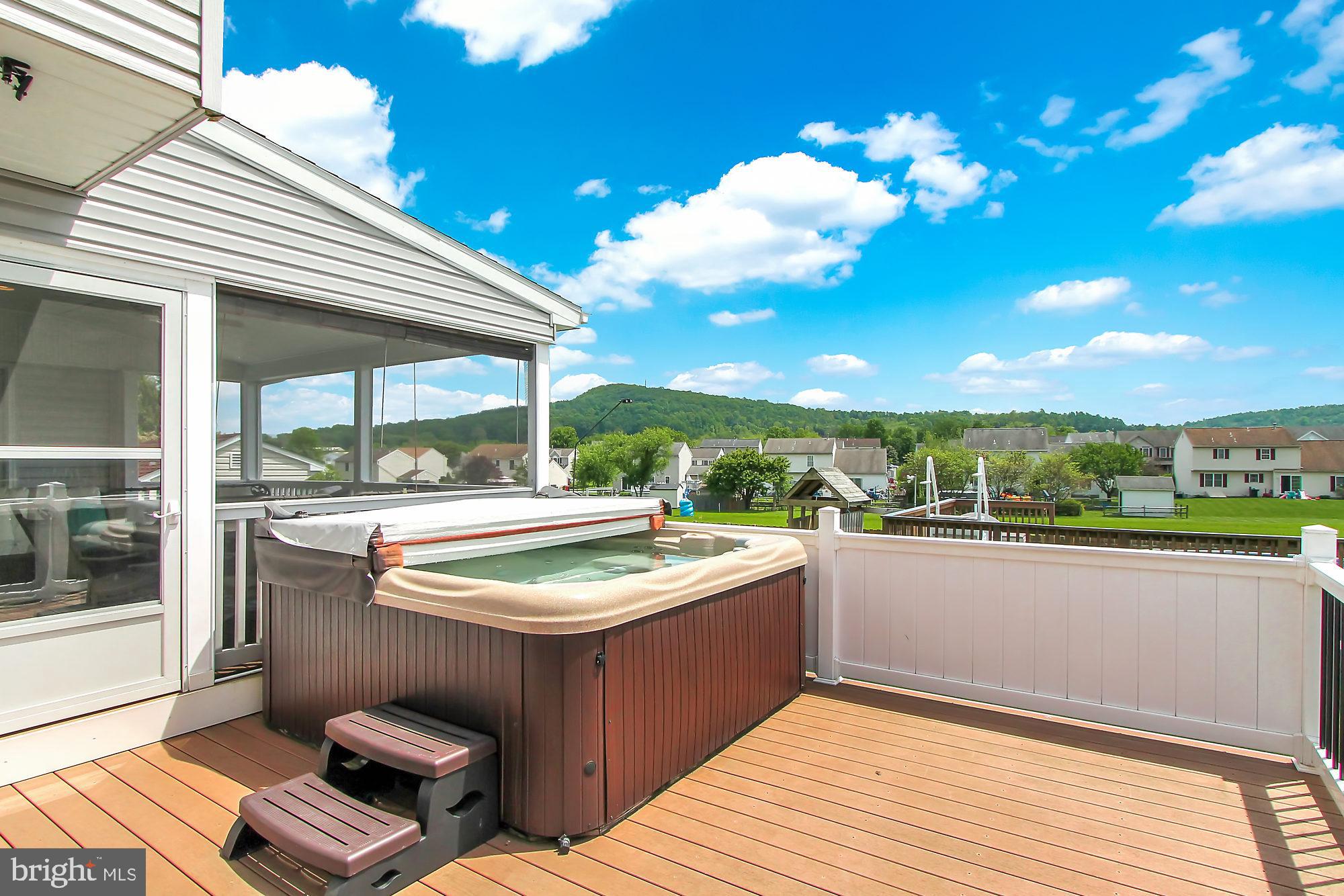 22 Roxberry Drive Reading, PA 19608 - Photo 7 of 36