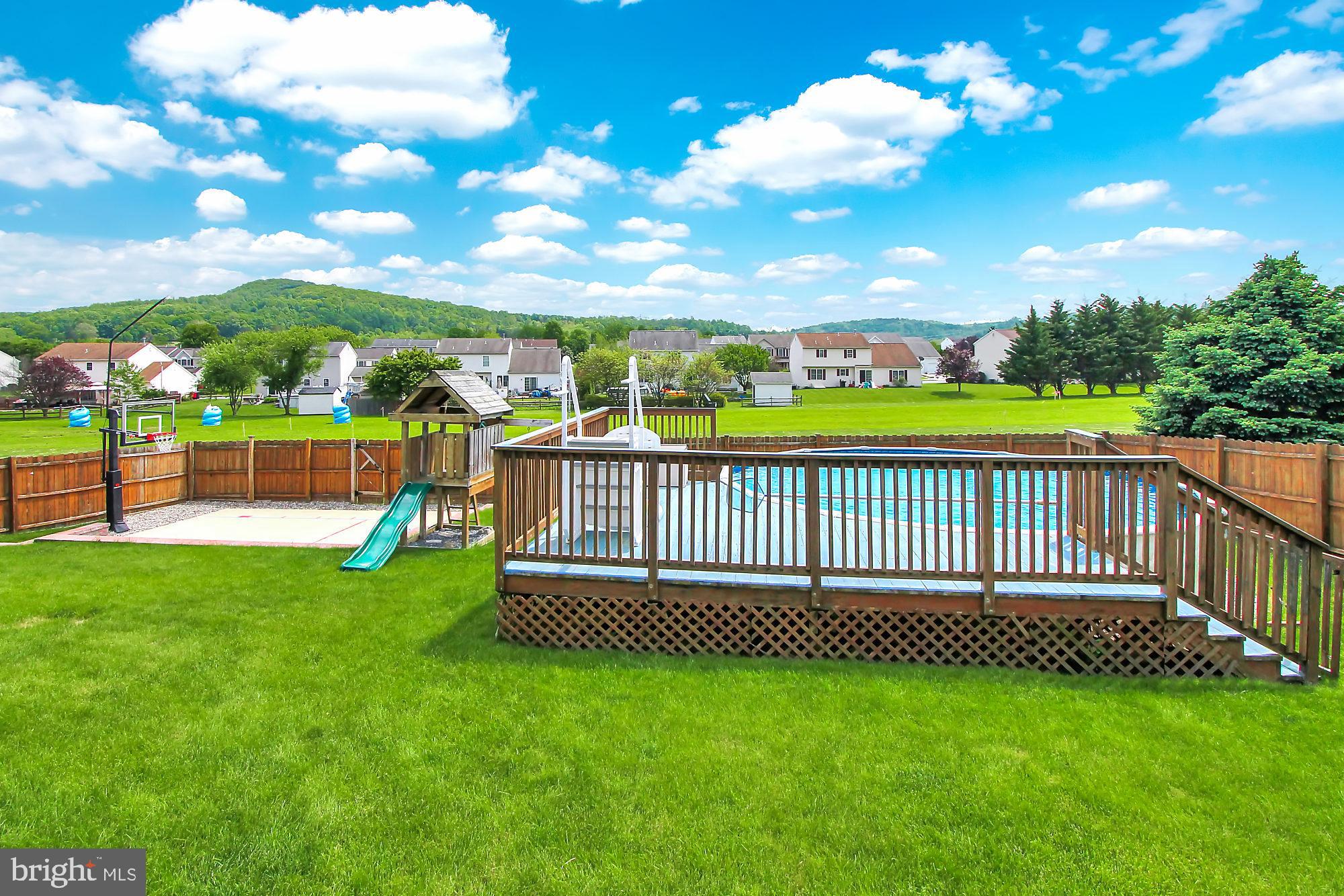 22 Roxberry Drive Reading, PA 19608 - Photo 8 of 36