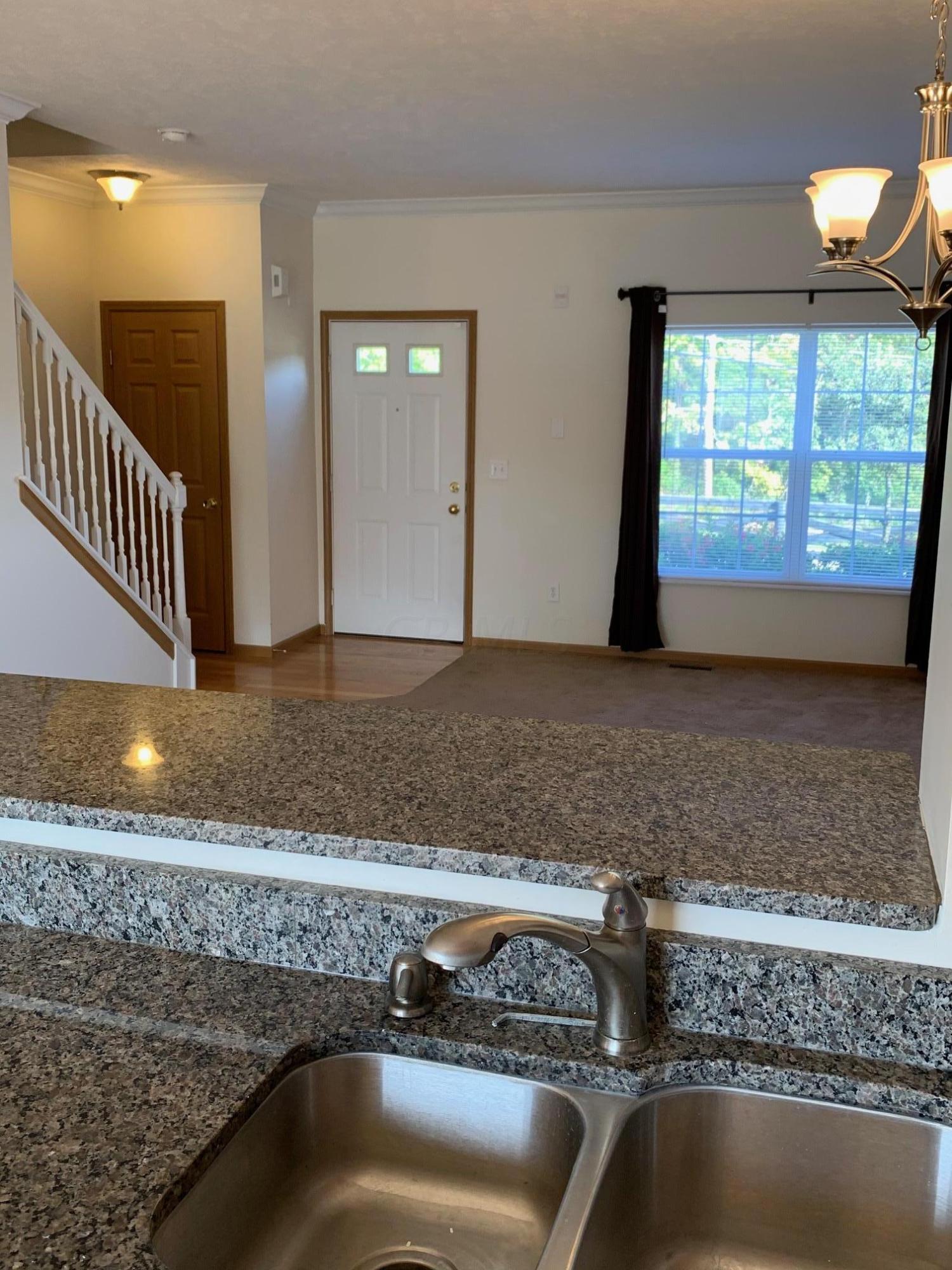 2908 East Powell Road Columbus, OH 43240 - Photo 7 of 19
