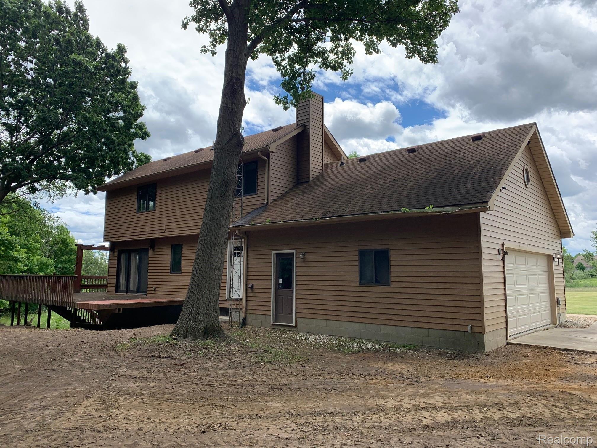 1395 Hadley Road Lapeer, MI 48446 - Photo 5 of 45 IMG_7949.jpg