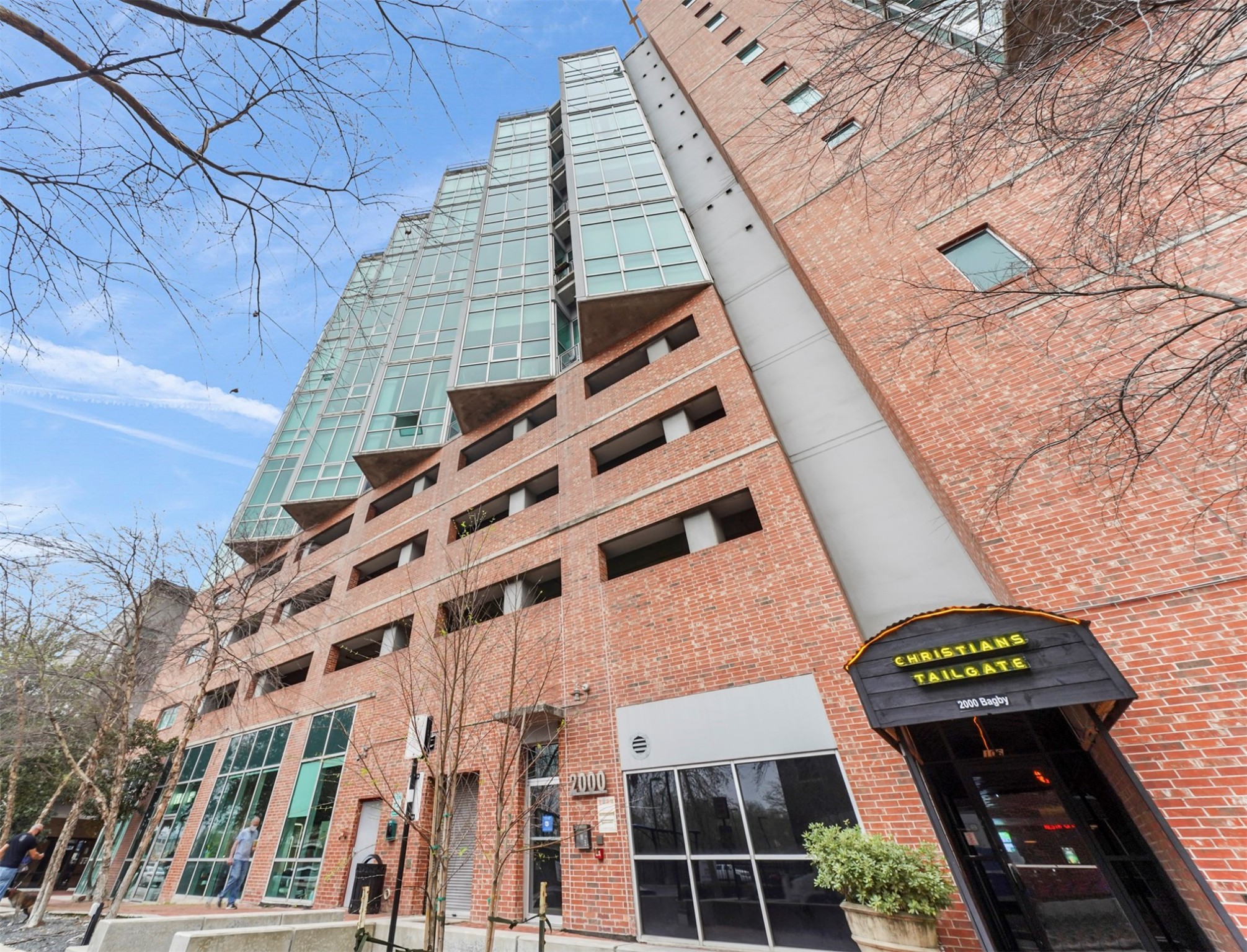 2000 Bagby Street, Unit 5436 Houston, TX 77002 - Photo 2 of 32 a front view of a building