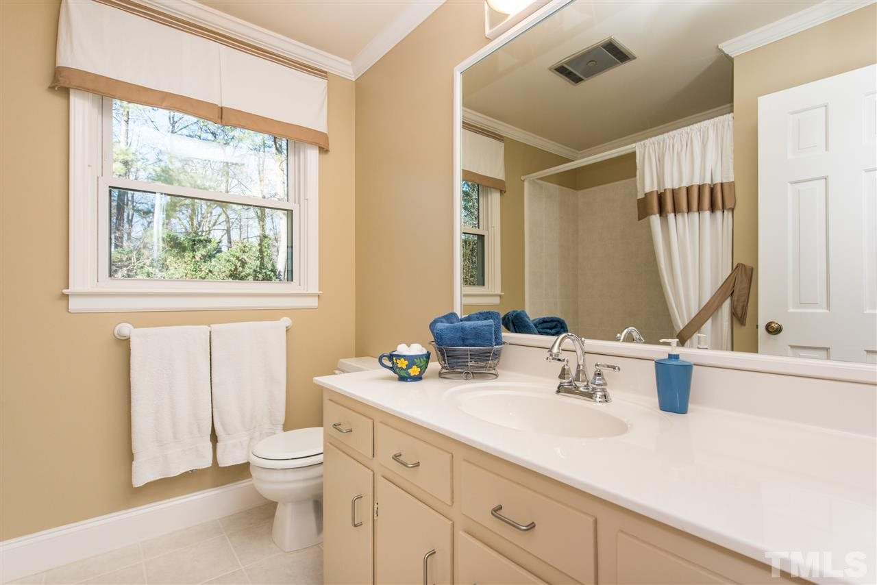 1104 Bayfield Drive Raleigh, NC 27606 - Photo 21 of 25 Full Bath