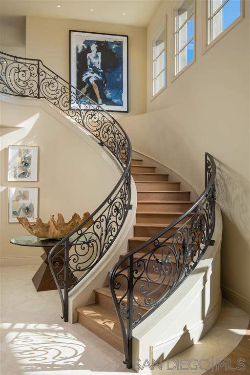 5811 Rutgers Road La Jolla, CA 92037 - Photo 5 of 25