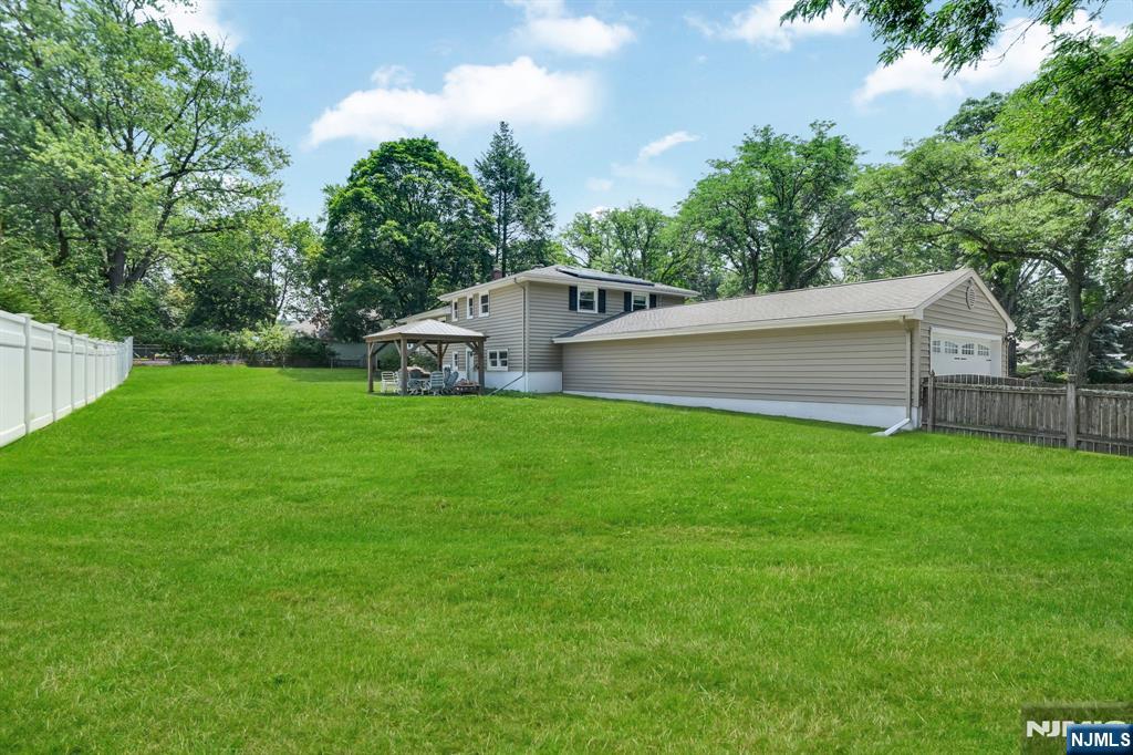 19 Lawrence Road Wayne, NJ 07470 - Photo 30 of 33