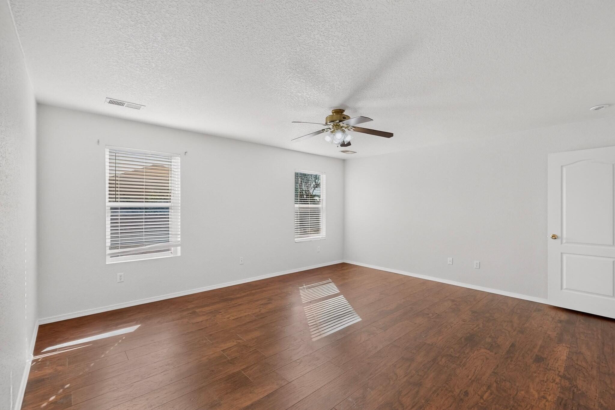 672 Peaceful Meadows Drive Northeast Rio Rancho, NM 87144 - Photo 18 of 45 Gallery Image 18