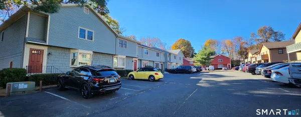$1,600 | 375 Glendale Avenue, Unit D4, Bridgeport, CT 06606