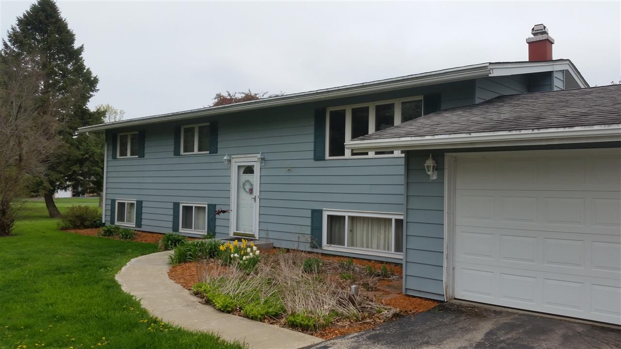 5509 East Woodburn Road Byron, IL 61010 - Photo 1 of 23 Gallery Image 1