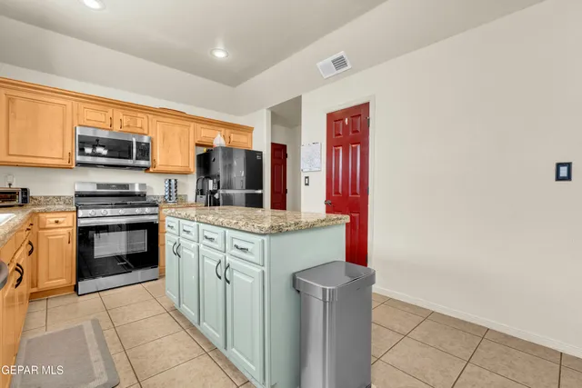 $449,000 | 6748 Cabana Del Sol Drive, El Paso, TX 79911