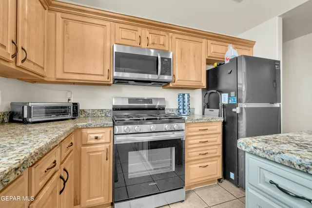 $449,000 | 6748 Cabana Del Sol Drive, El Paso, TX 79911