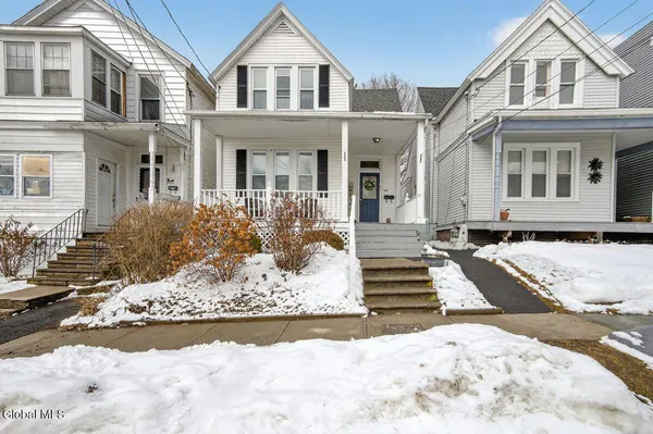 $235,000 | 14 Park View Court, Troy, NY 12180