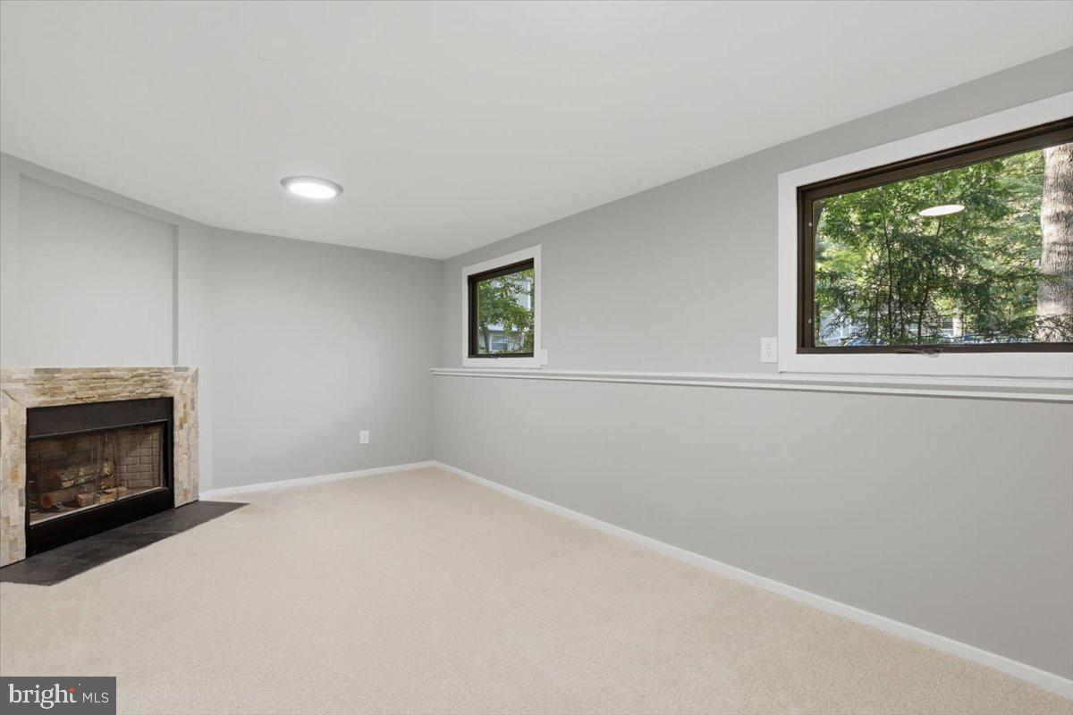 12303 Tigers Eye Court Reston, VA 20191 - Photo 23 of 33