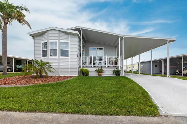 $285,000 | 168 Duchess Avenue, Nokomis, FL 34275