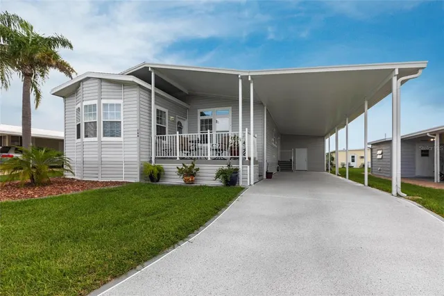 $285,000 | 168 Duchess Avenue, Nokomis, FL 34275