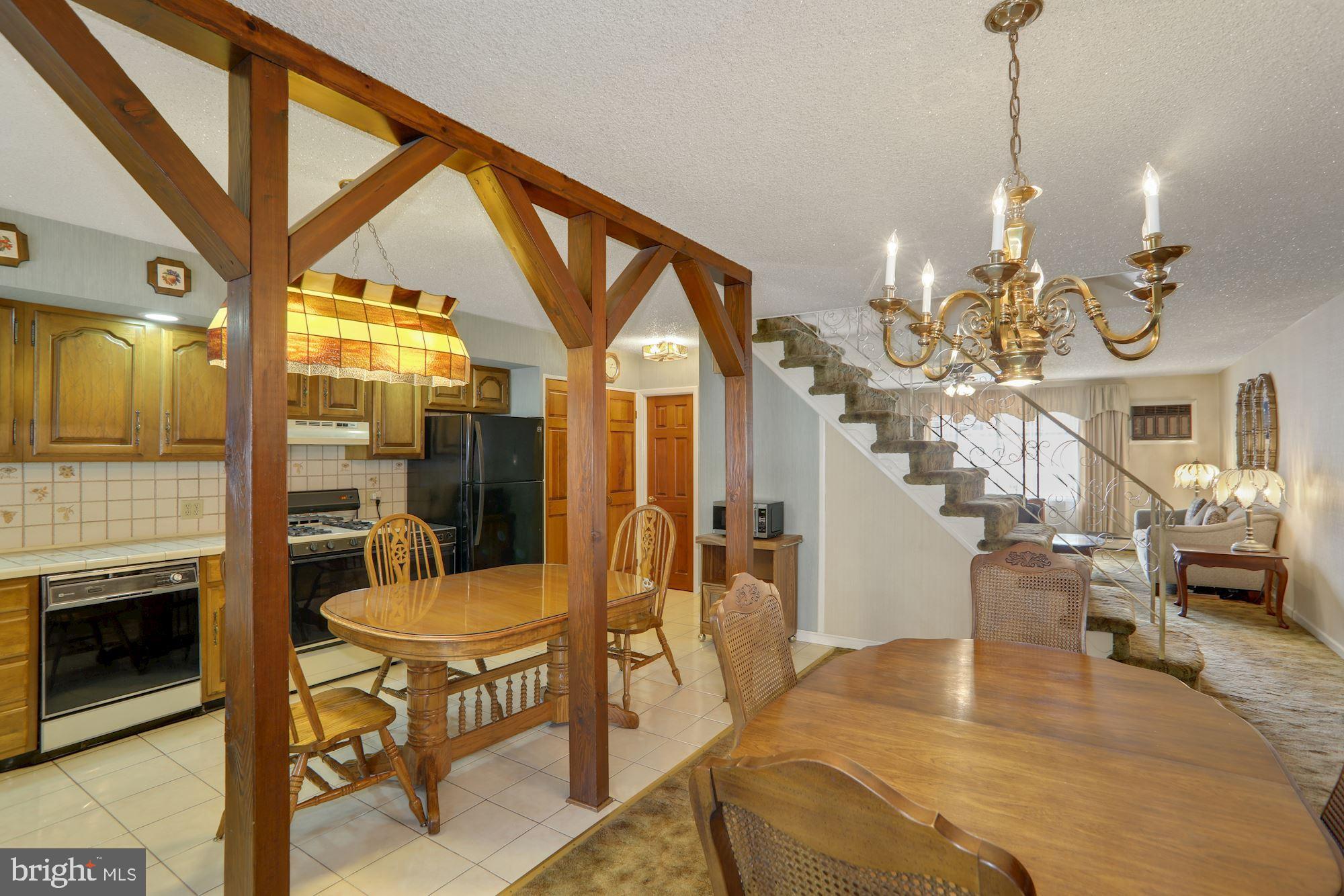 3810 Salina Road Philadelphia, PA 19154 - Photo 3 of 33 Gallery Image 3